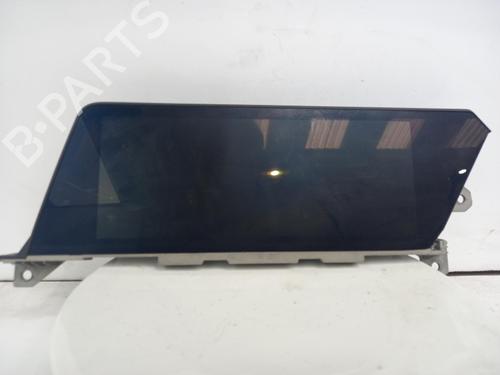 Used Display monitor Display monitor BMW 1 (F40) 118 i (140 hp) 40318375 40318375
