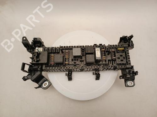 fuse-box-mercedes-benz-cla-coupe-c117-2013-2014-2015-2016-2017-2018-2019-40344199 main image