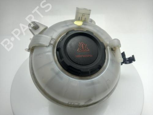 expansion-tank-audi-q2-gab-gag-2016-40339732 main image