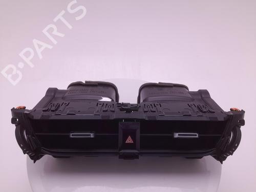 air-vent-toyota-corolla-hatchback-_e21_-_ea1_-_eh1_-2018-40326650 main image