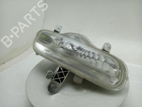 right-daytime-light-fiat-panda-312_-319_-2012-40304704 main image