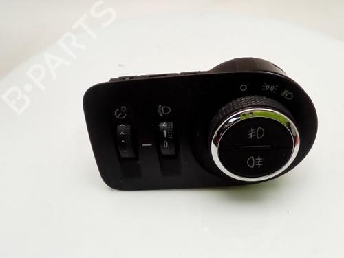 Used Headlight switch Headlight switch VAUXHALL MERIVA Mk II (B) (S10) 1.4 (120 hp) 40346958 40346958