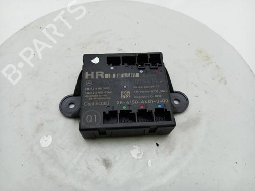 Used Engine control unit (ECU) Engine control unit (ECU) MERCEDES-BENZ C-CLASS (W204) C 63 AMG (204.077) (457 hp) 40313780 40313780