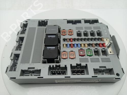 Used Fuse box Fuse box JAGUAR XF I (X250) 3.0 D (275 hp) 40303260 40303260