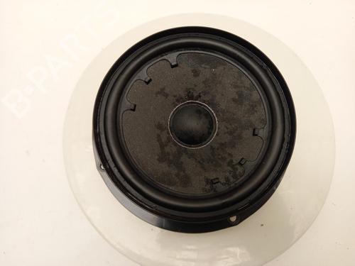 speaker-vw-t-roc-a11-d11-2017-40520685 main image