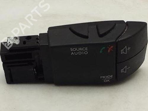 Used Switch Switch RENAULT TRAFIC III Van (FG_) 1.6 dCi 95 (FGMJ, FGMR) (95 hp) 40345894 40345894