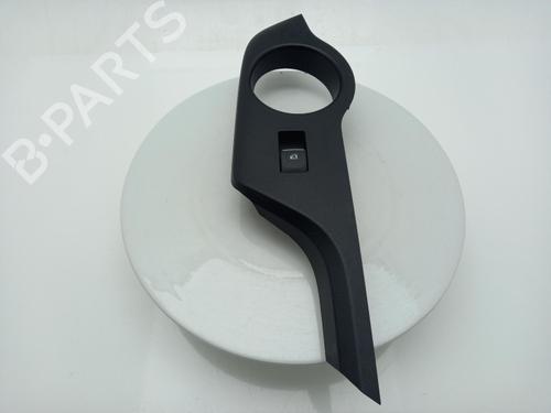 switch-toyota-c-hr-_x1_-2016-40324806 main image