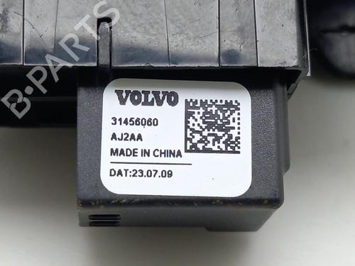 Switch VOLVO XC40 (536) Recharge AWD | BP40320637I30 - Image 4