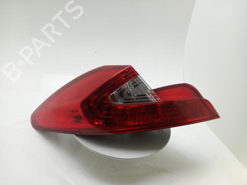 Used Left taillight Left taillight RENAULT WIND (E4M_) 1.2 (E4MF) (101 hp) 40325541 40325541
