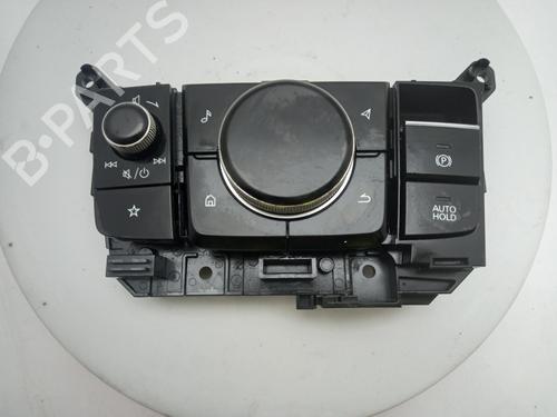 switch-mazda-cx-30-dm-2019-40299881 main image