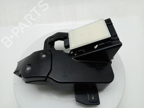 engine-control-unit-ecu-jaguar-i-pace-x590-2018-40303683 main image