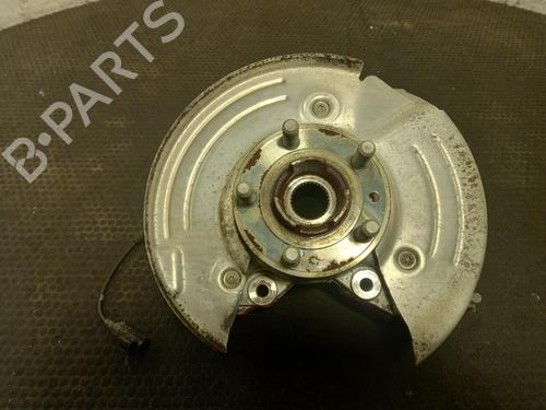 Used Right rear steering knuckle Right rear steering knuckle JAGUAR E-PACE (X540) 2.0 D180 AWD (179 hp) 40310185 40310185