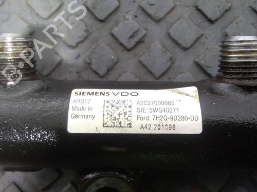 Used Injection rail Injection rail LAND ROVER DISCOVERY III (L319) 2.7 TD 4x4 (190 hp) 40346616 40346616