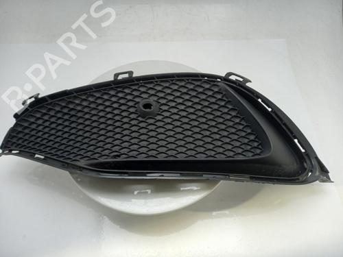 Used Grille Grille MERCEDES-BENZ A-CLASS (W176) A 180 CDI / d (176.012) (109 hp) 40487060 40487060