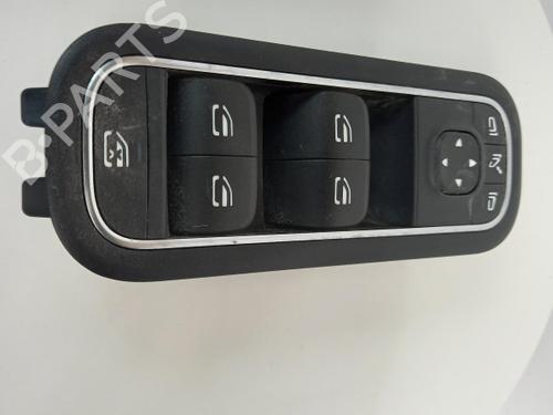 Used Switch Switch MERCEDES-BENZ CLA Shooting Brake (X118) AMG CLA 35 4-matic (118.651) (306 hp) 40321241 40321241