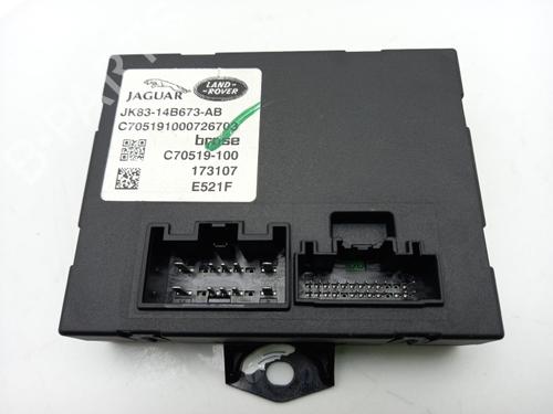 engine-control-unit-ecu-jaguar-f-pace-x761-2015-40311796 main image