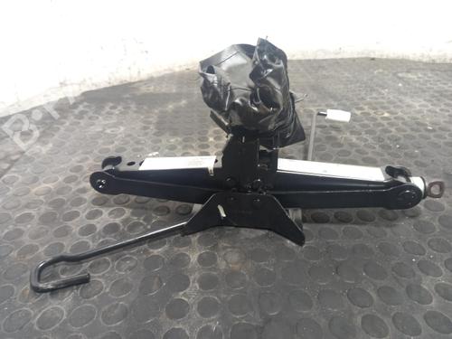 jack-kit-audi-q3-8ub-8ug-2011-2012-2013-2014-2015-2016-2017-2018-2019-2020-40302004 main image