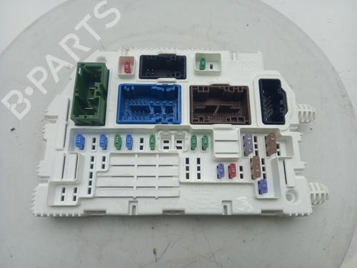 fuse-box-vauxhall-astra-mk-viii-l-2021-40303374 main image