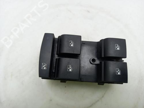 Used Front right window mechanism Front right window mechanism VAUXHALL MERIVA Mk II (B) (S10) 1.4 (101 hp) 40329165 40329165