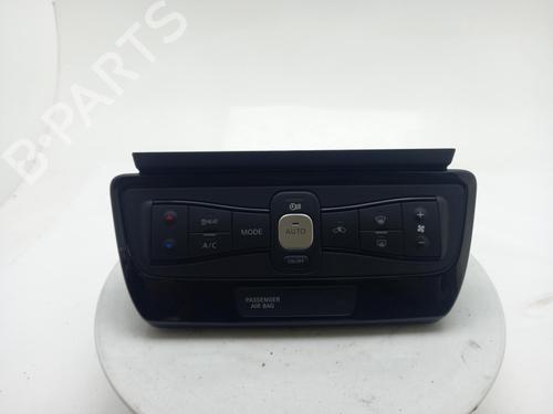 climate-control-nissan-leaf-ze1-2017-40316424 main image