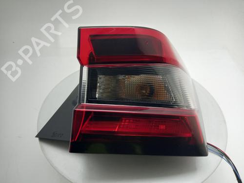 right-taillight-nissan-juke-f16_-2019-40333838 main image