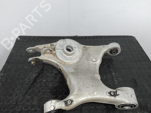 right-rear-suspension-arm-land-rover-range-rover-velar-l560-2017-40344473 main image