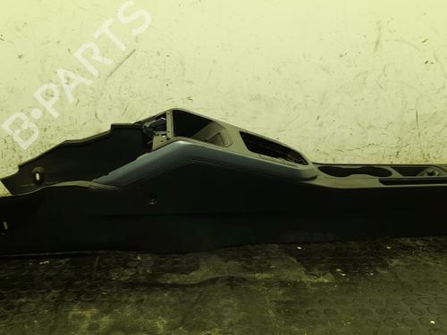 middle-console-seat-arona-kj7-kjp-2017-40302409 main image