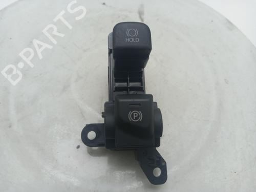 switch-toyota-yaris-_p21_-_pa1_-_ph1_-2020-40301110 main image