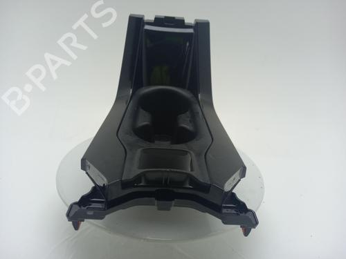 cupobject-holder-toyota-corolla-hatchback-_e21_-_ea1_-_eh1_-2018-40326593 main image