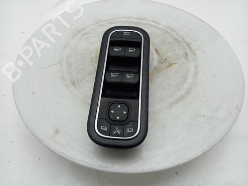 switch-mercedes-benz-a-class-w177-2018-40314533 main image