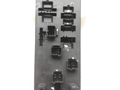 fuse-box-land-rover-discovery-v-l462-2016-40344691 main image