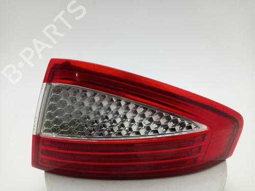 right-taillight-ford-mondeo-iv-ba7-2007-2008-2009-2010-2011-2012-2013-2014-2015-40329404 main image
