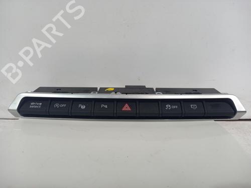 warning-switch-audi-q2-gab-gag-2016-40316736 main image