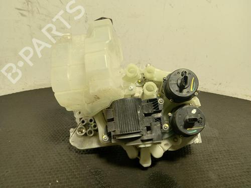 expansion-tank-tesla-model-3-5yj3-2017-40330425 main image