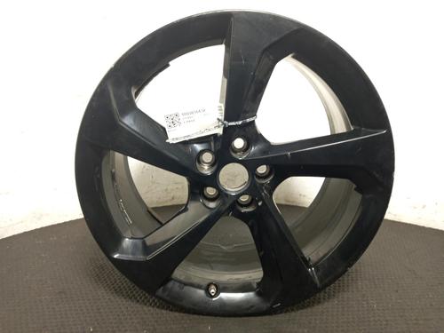 rim-jaguar-f-pace-x761-2015-40331048 main image