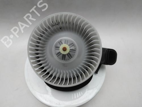 Used Heater blower motor Heater blower motor LAND ROVER DISCOVERY V (L462) 2.0 Sd4 4x4 (241 hp) 40344767 40344767