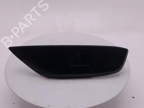Used Switch Switch TOYOTA YARIS (_P21_, _PA1_, _PH1_) 1.5 Hybrid (MXPH10, MXPH11) (116 hp) 40301268 40301268