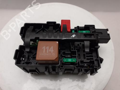 Used Fuse box Fuse box PEUGEOT 208 II (UB_, UP_, UW_, UJ_) e-208 (136 hp) 40344015 40344015