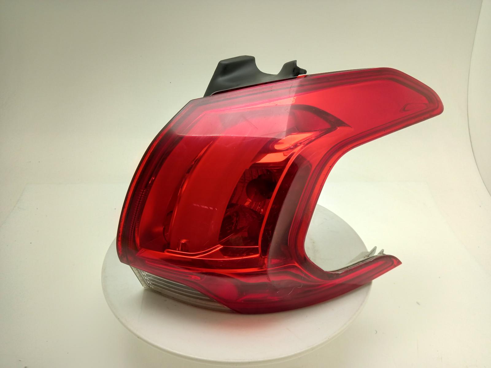 Right taillight PEUGEOT 2008 I (CU_) 1.2 VTi | BP40338342C35 - Image 1