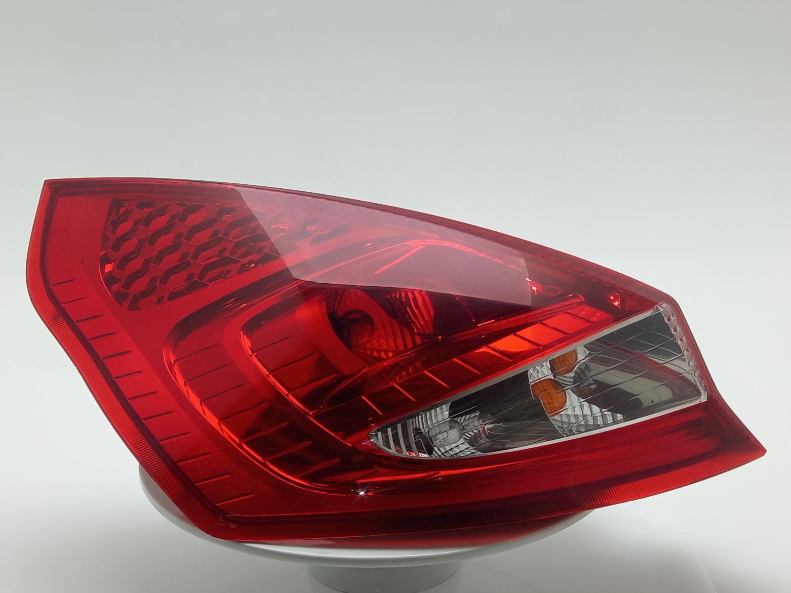 Left taillight FORD FIESTA VI (CB1, CCN) 1.6 TDCi | BP40324939C34 - Image 1