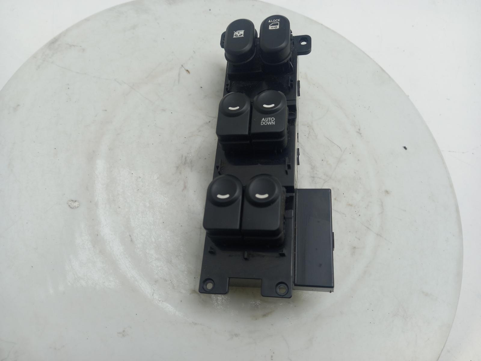 Switch HYUNDAI i30 (FD) 1.4 | BP40318309I30 - Image 1