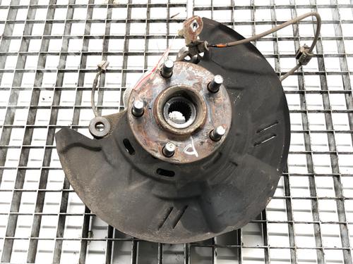 right-front-steering-knuckle-subaru-xv-_gp_-2011-2012-2013-2014-2015-2016-2017-39282829 main image