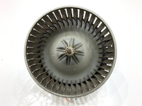 heater-blower-motor-toyota-corolla-_e12_-2001-2002-2003-2004-2005-2006-2007-2008-39304637 main image