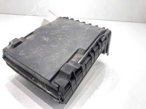 Used Fuse box Fuse box 39332085 39332085