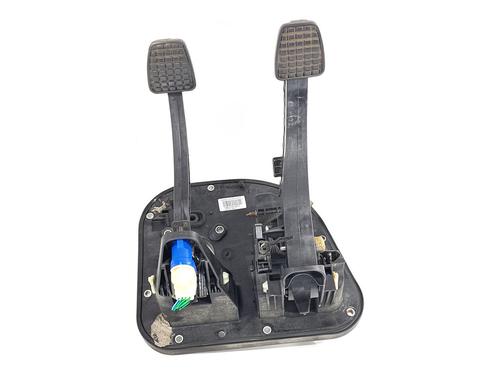 Used Pedal Pedal 39358320 39358320