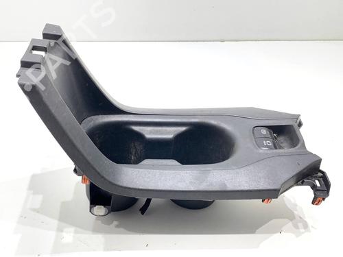 cupobject-holder-toyota-corolla-estate-_e21_-2019-39347963 main image