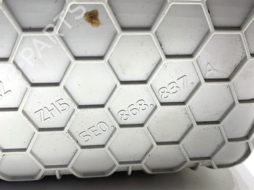 Cup/Object holder SKODA OCTAVIA III Combi (5E5, 5E6) 2.0 TDI | BP39332757I37 - Image 5