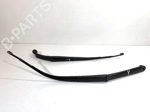 Used Front windshield wiper arm Front windshield wiper arm HONDA CR-V IV (RM_) 1.6 i-DTEC 4WD (RE6) (160 hp) 39326588 39326588