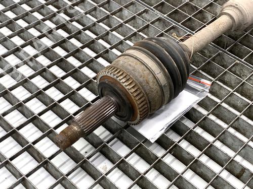 Left front driveshaft KIA CARENS IV 1.7 CRDi | BP39320390M38 - Image 2