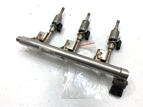 Injection rail FORD TRANSIT COURIER B460 Box Body/MPV 1.0 EcoBoost | BP39361513M98 - Image 2